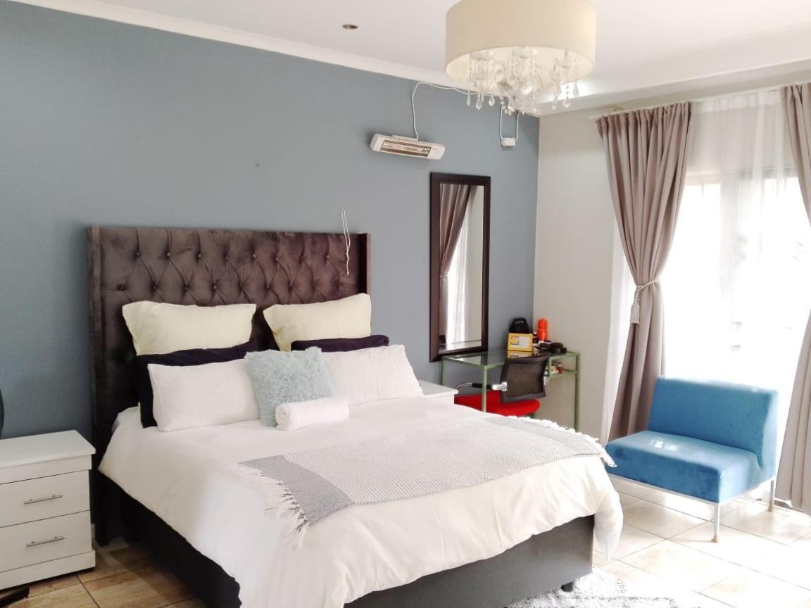 South Serene Guest House Midrand Exteriör bild