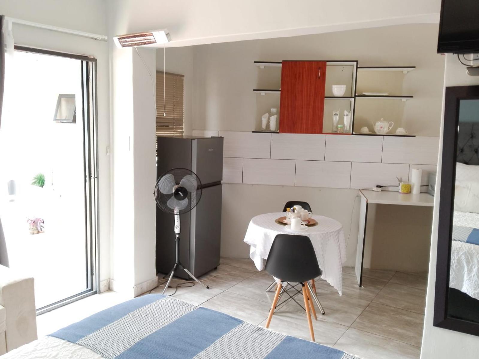 South Serene Guest House Midrand Exteriör bild