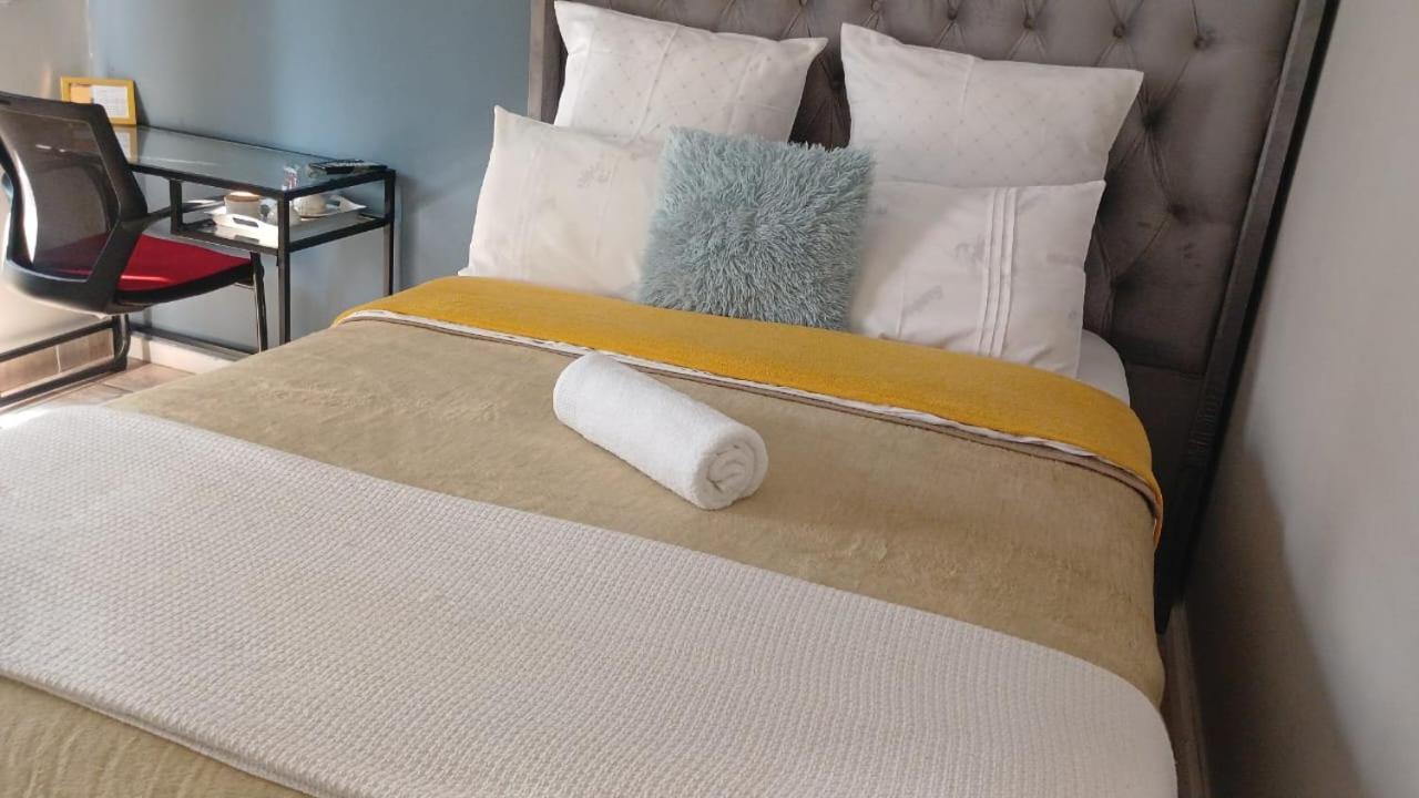South Serene Guest House Midrand Exteriör bild